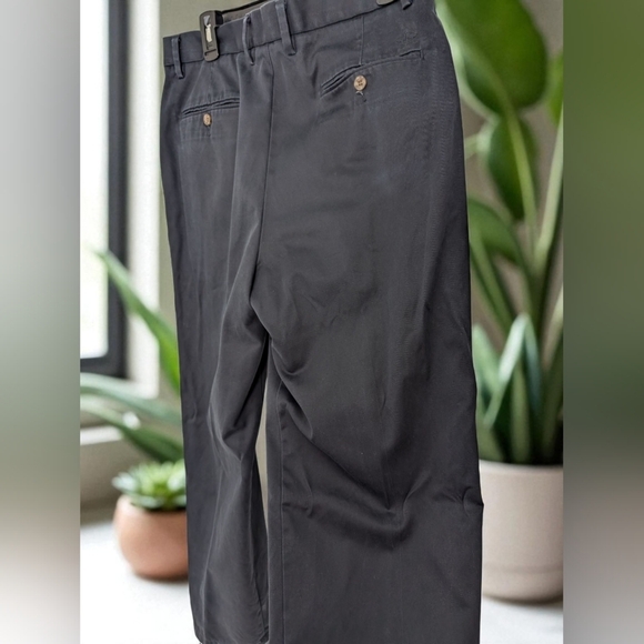 Dockers Men's Black Chinos Size 34x32 (EUC) - Picture 7 of 13